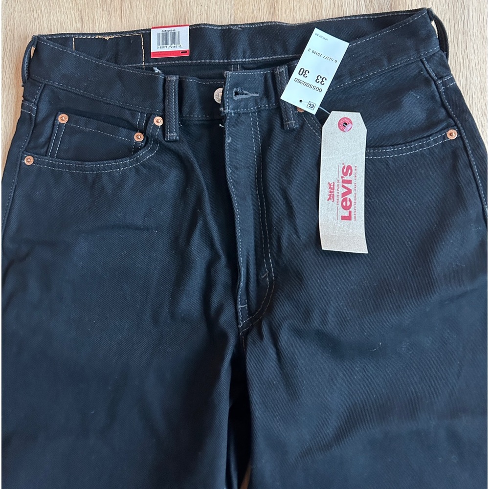 NWT LEVI 550 RELAXED IN BLACK